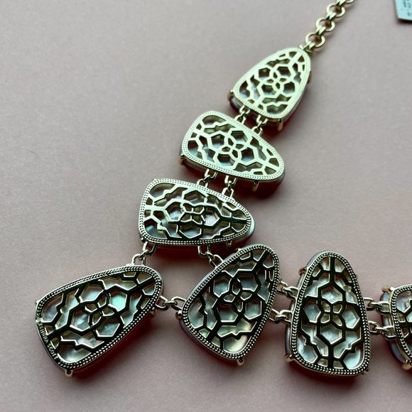 Kendra Scott Harlie Necklace Pink Berry Burgundy Illusion 14k Gold Plated NWT - Picture 12 of 16